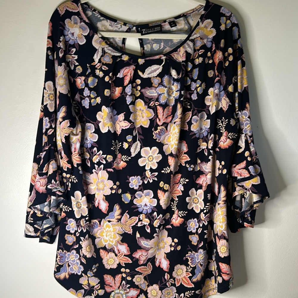 New York & Company floral blouse size xl flowing sleeves multicolor cottagecore